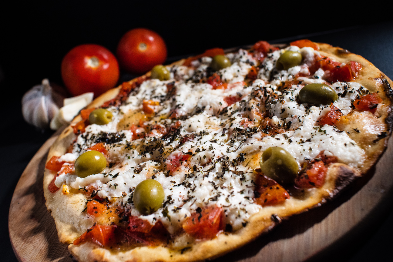Margot pizza: Our version of the classic Margarita. Tomato sauce, garlic, basil + veggie cottage cheese
